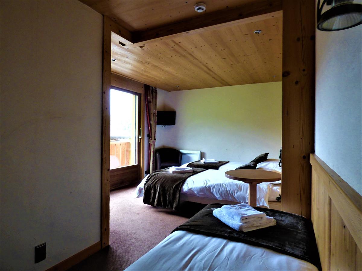 Hotel Les Flocons Le Grand-Bornand Esterno foto